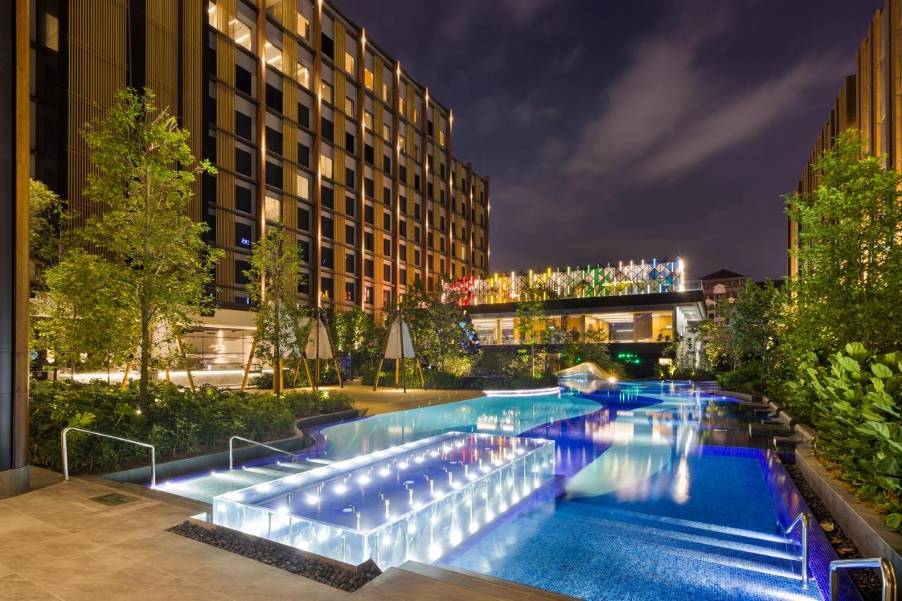 M Resort & Hotel Kuala Lumpur Exterior photo The Panorama pool at The Panorama