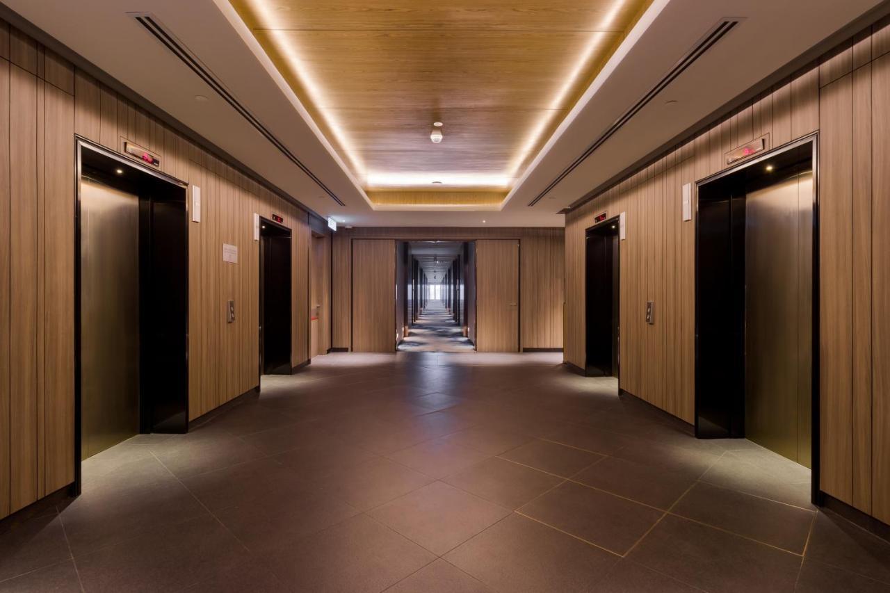 M Resort & Hotel Kuala Lumpur Exterior photo The elevators at the 10th floor